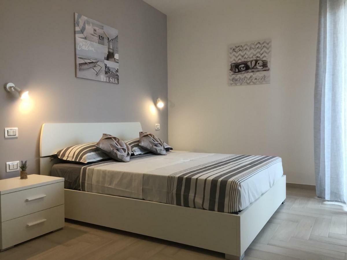 Le Domus Modern Apartments Cagliari Su Forti Εξωτερικό φωτογραφία
