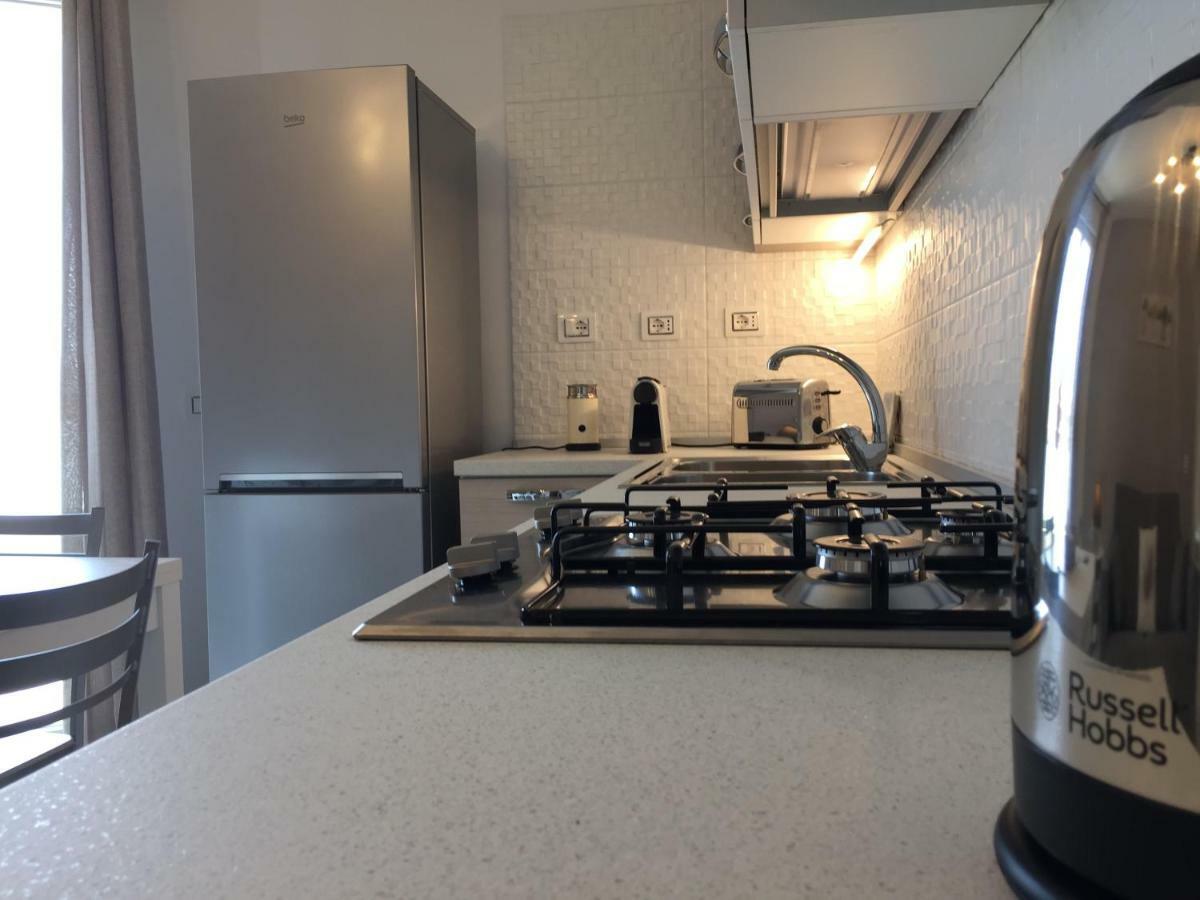 Le Domus Modern Apartments Cagliari Su Forti Εξωτερικό φωτογραφία