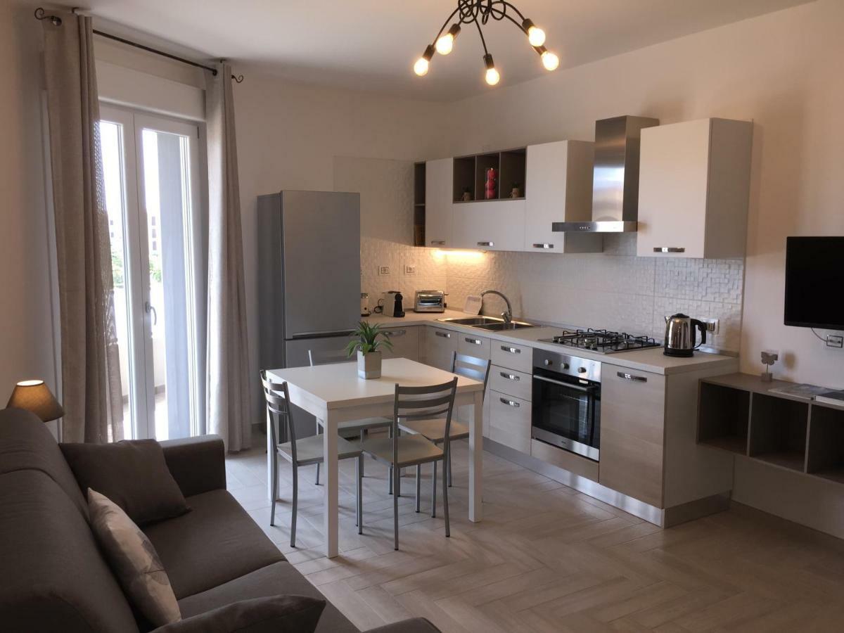 Le Domus Modern Apartments Cagliari Su Forti Εξωτερικό φωτογραφία